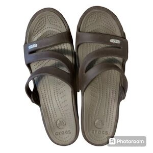 Crocs Women's Slip On Wedge Slides Sandals Brown Size 10.